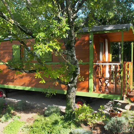 Roulotte De Cabrieres Ferienhaus